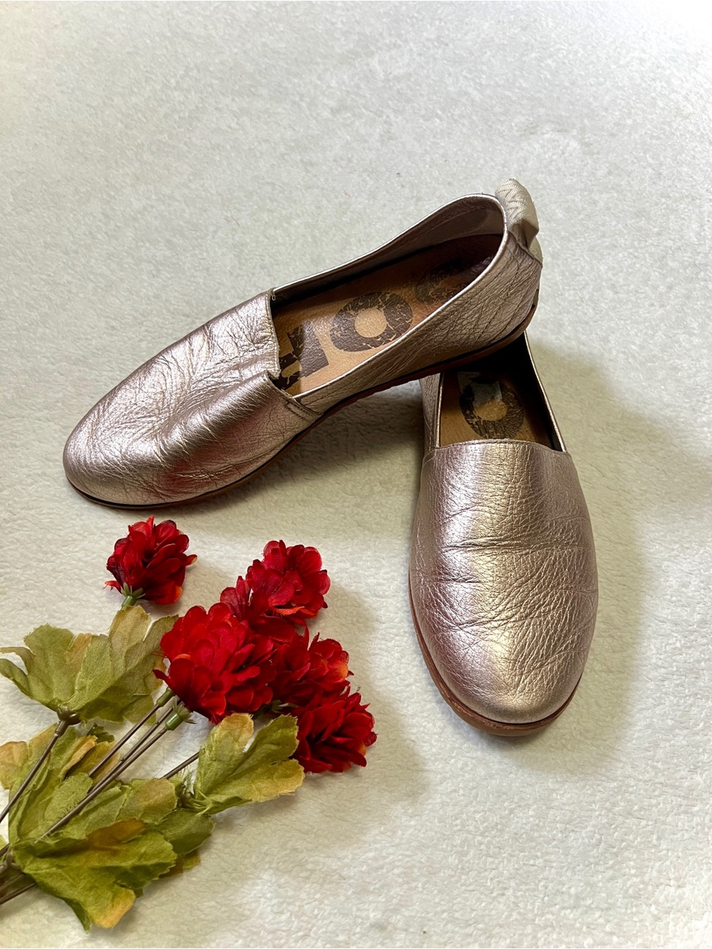 Sorel Rose Gold Metallic Ella Slip-On Loafer Flats - 10.5